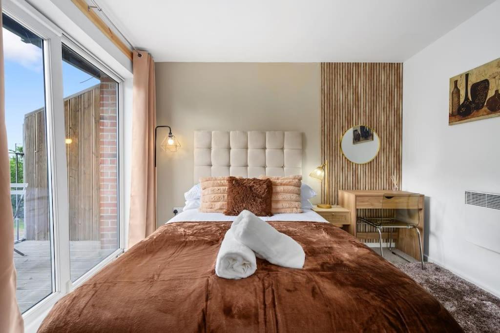 Appartamento Cityfront Luxe Near Centre Facing Etihad & Coop Live, Free Parking